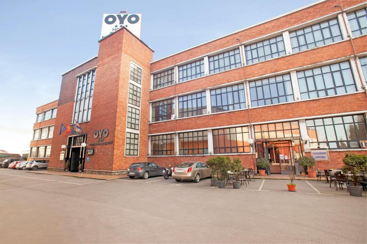 Oyo Hotel Parque Empresarial Αβιλές Εξωτερικό φωτογραφία